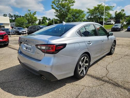 2022 Subaru Legacy Limited XT