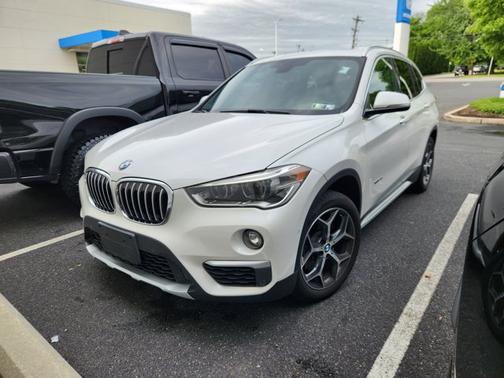 White Metallic 2017 BMW X1 xDrive 28i