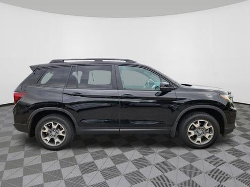 Crystal Black Pearl 2023 Honda Passport TrailSport