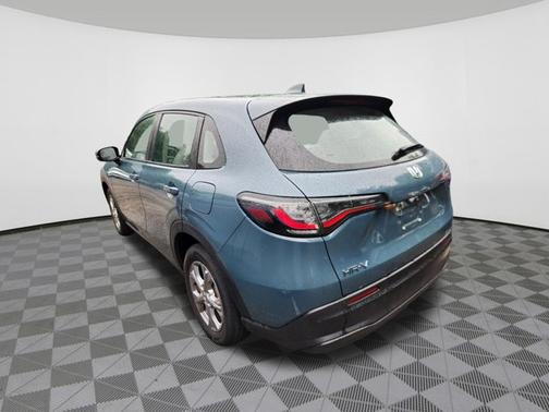 Nordic Forest Pearl 2024 Honda HR-V LX
