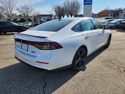 2023 Honda Accord Hybrid Sport-L