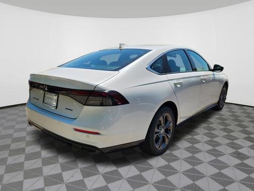 Platinum White Pearl 2026 Honda Accord Hybrid EX-L