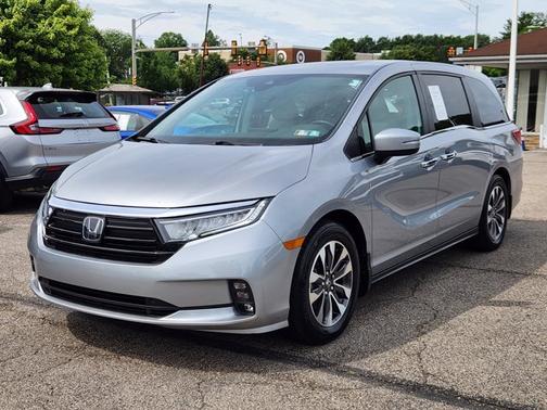 Lunar Silver Metallic 2023 Honda Odyssey EX-L
