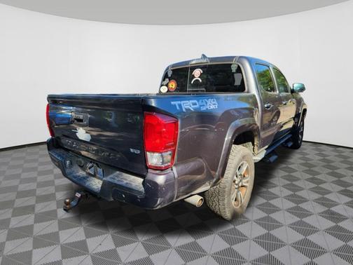 Magnetic Gray Metallic 2017 Toyota Tacoma TRD Sport