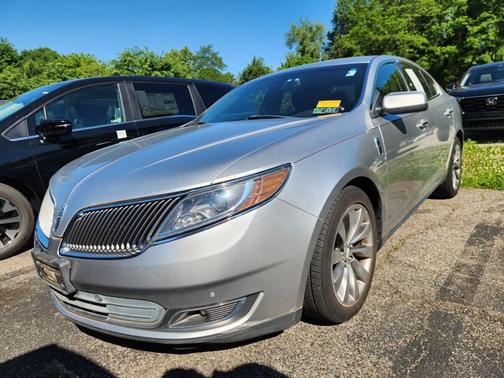 2013 Lincoln MKS Base