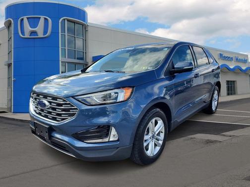 Photo 2 of 32 of 2019 Ford Edge SEL