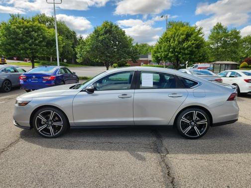 Solar Silver Metallic 2024 Honda Accord Hybrid Sport