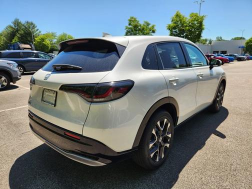Platinum White Pearl 2026 Honda HR-V EX-L