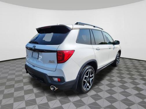 2022 Honda Passport Elite