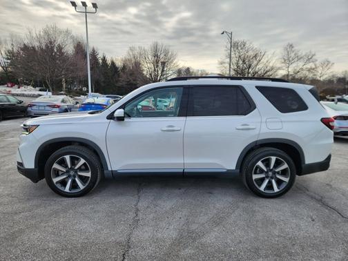 2023 Honda Pilot Touring