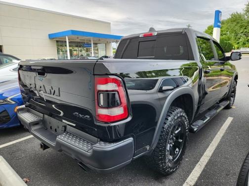 Diamond Black Crystal Pearlcoat 2020 RAM 1500 Rebel