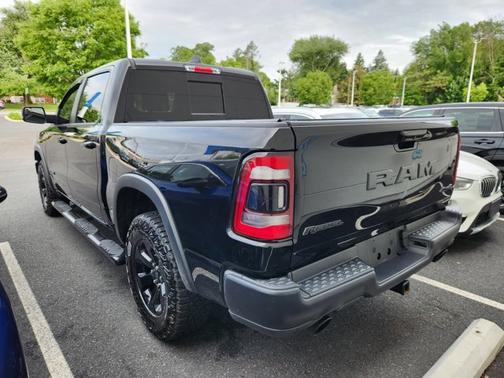Diamond Black Crystal Pearlcoat 2020 RAM 1500 Rebel