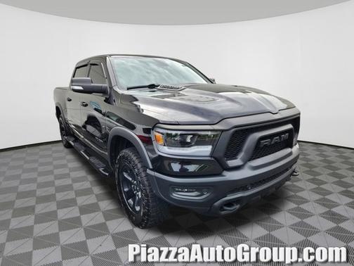 Diamond Black Crystal Pearlcoat 2020 RAM 1500 Rebel