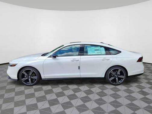 Platinum White Pearl 2026 Honda Accord SE