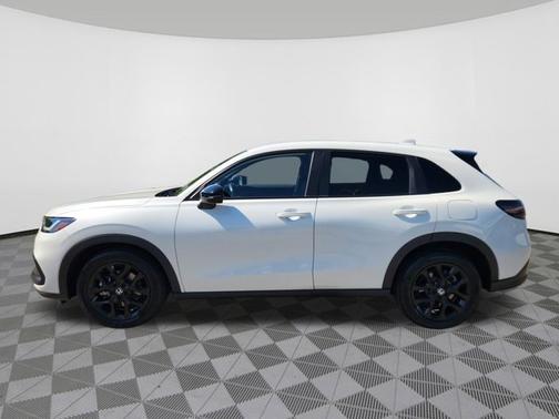 Platinum White Pearl 2024 Honda HR-V Sport
