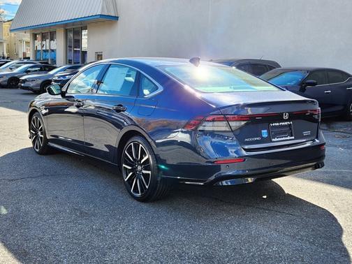 2023 Honda Accord Hybrid Touring