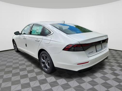 Platinum White Pearl 2026 Honda Accord Hybrid EX-L