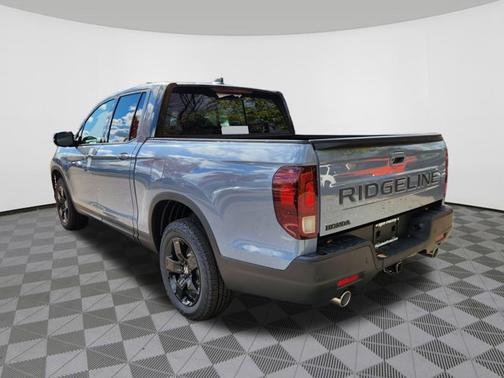 2026 Honda Ridgeline Black Edition Two-Tone