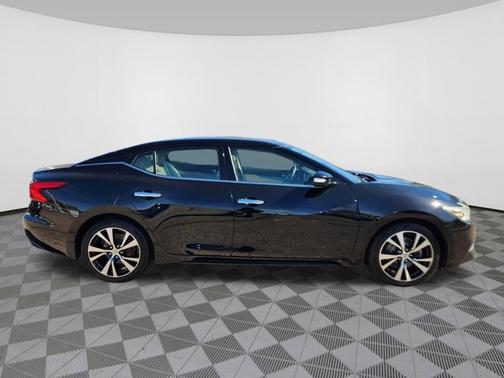 Super Black 2018 Nissan Maxima SL