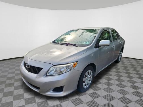 Classic Silver Metallic 2009 Toyota Corolla LE