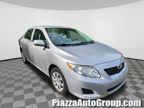 Classic Silver Metallic 2009 Toyota Corolla LE