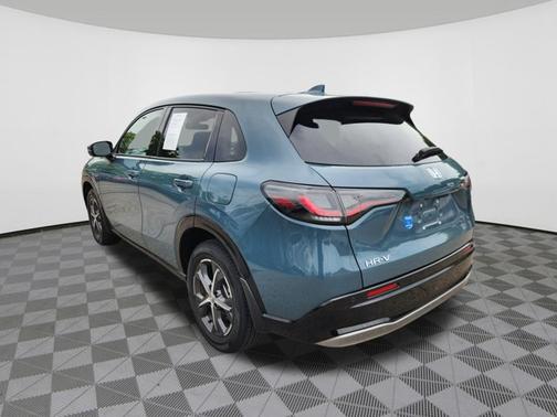 Nordic Forest Pearl 2023 Honda HR-V EX-L