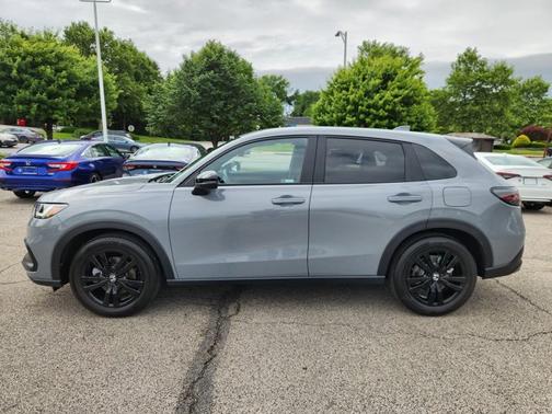 Urban Gray Pearl 2026 Honda HR-V Sport