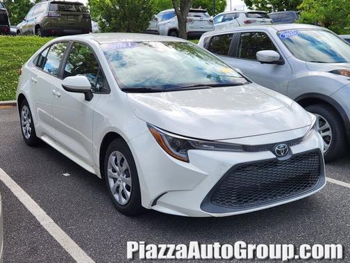 Super White 2021 Toyota Corolla LE