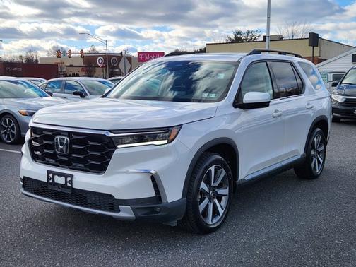 2023 Honda Pilot Touring