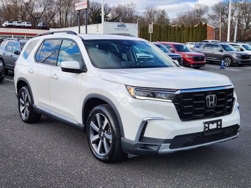 2023 Honda Pilot Touring