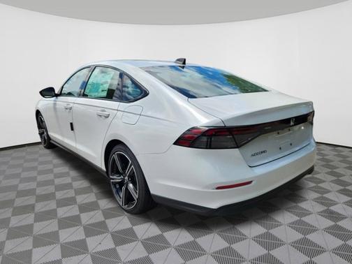 Platinum White Pearl 2026 Honda Accord SE