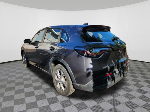 Modern Steel Metallic 2024 Honda HR-V LX
