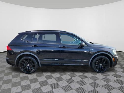 2020 Volkswagen Tiguan 2.0T SE R-Line Black