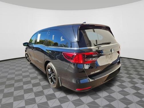Crystal Black Pearl 2023 Honda Odyssey Sport