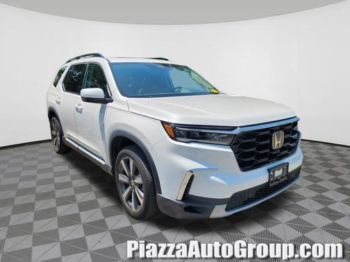 Platinum White Pearl 2023 Honda Pilot Touring