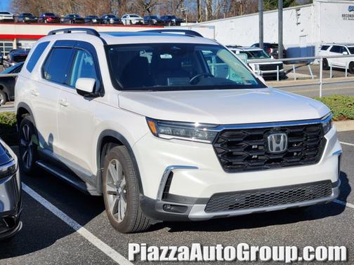 Platinum White Pearl 2025 Honda Pilot Elite