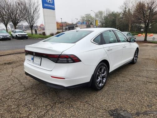 Platinum White Pearl 2023 Honda Accord EX