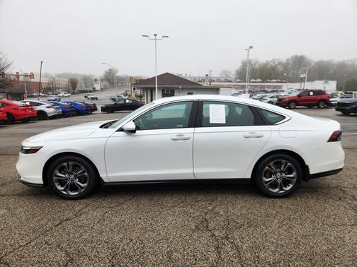 Platinum White Pearl 2023 Honda Accord EX