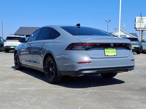 Urban Gray Pearl 2025 Honda Accord