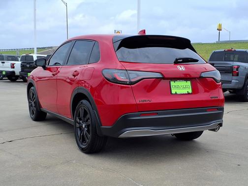 Milano Red 2026 Honda HR-V