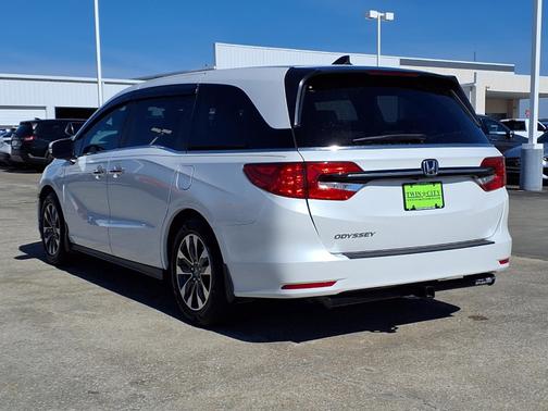 2023 Honda Odyssey 