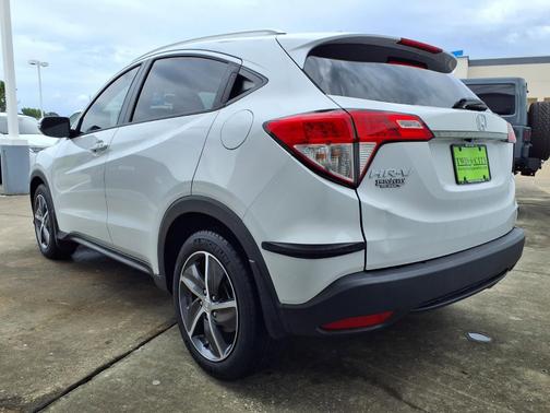 Platinum White Pearl 2022 Honda HR-V