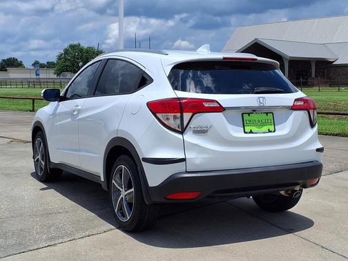 Platinum White Pearl 2022 Honda HR-V