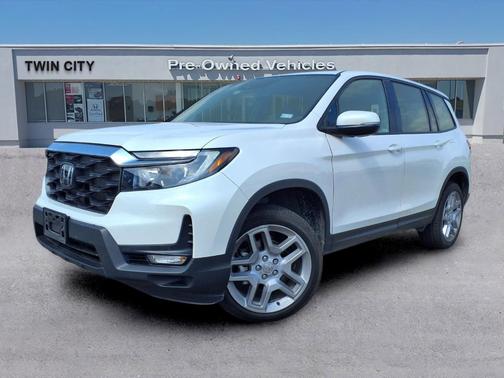 Platinum White Pearl 2024 Honda Passport