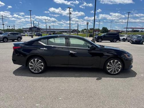 2024 Nissan Altima 2.5 SL