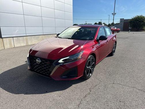 2025 Nissan Altima 2.5 SR