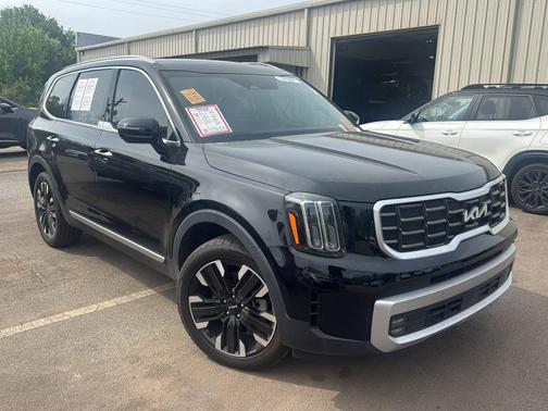 Ebony Black 2023 Kia Telluride SX