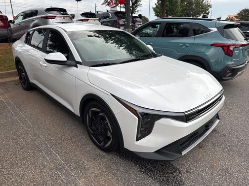 2025 Kia K4 EX