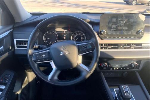 2024 Mitsubishi Outlander SE 2.5 2WD