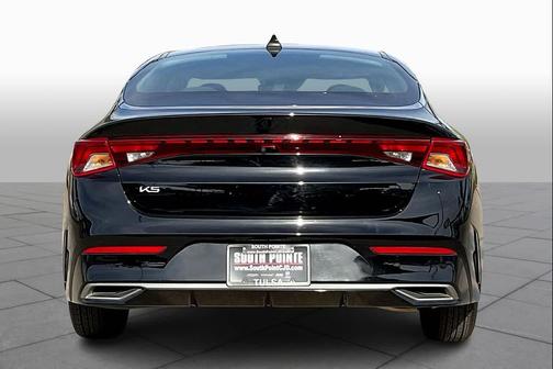 Ebony Black 2023 Kia K5 LXS